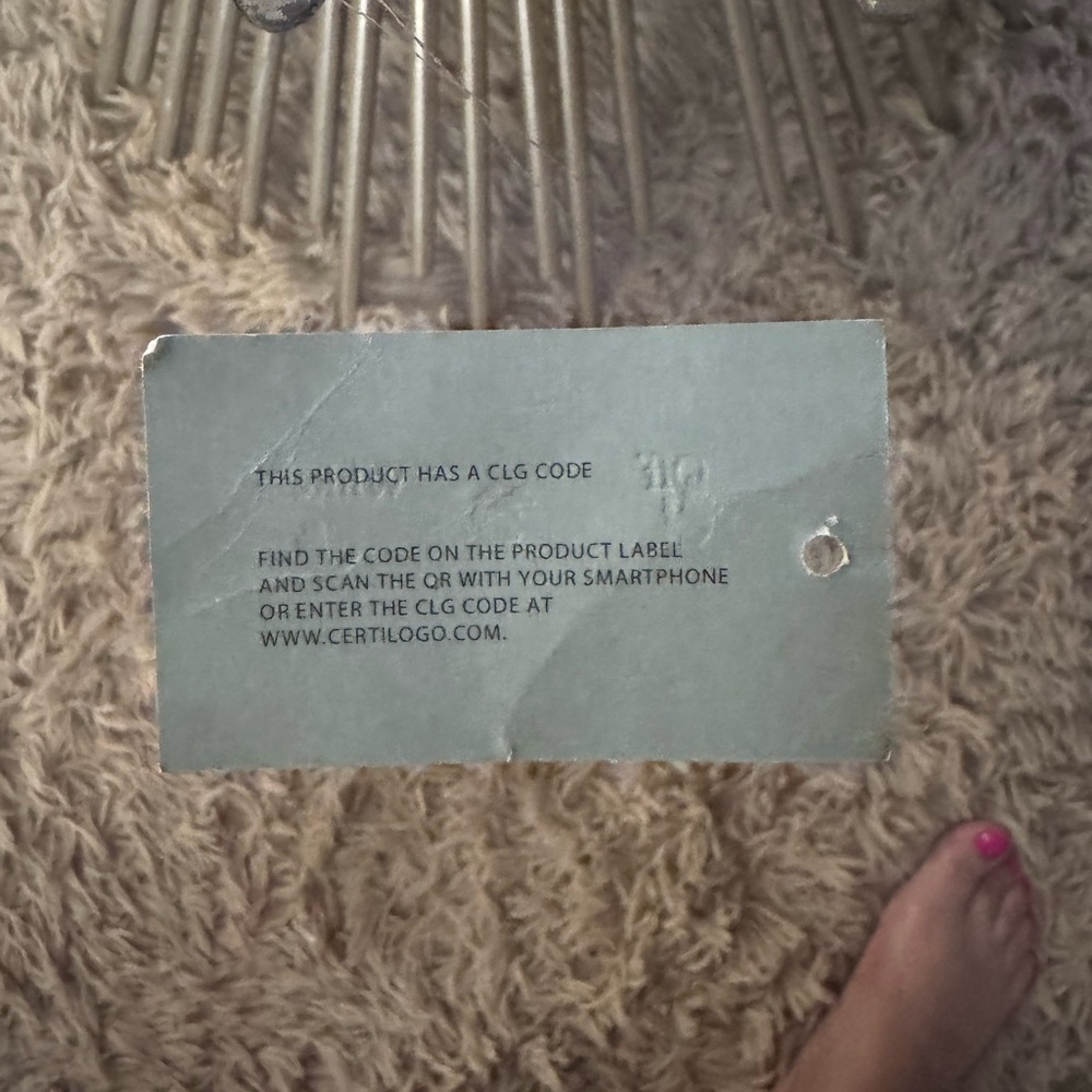 Off-White™ CLG Code Card - Picture 2 of 3